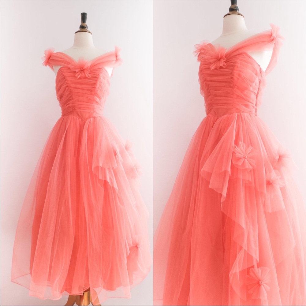 Vintage 1950s Pink Tulle Fit-n-Flare
Gown // 50s Cupcake Prom Dress